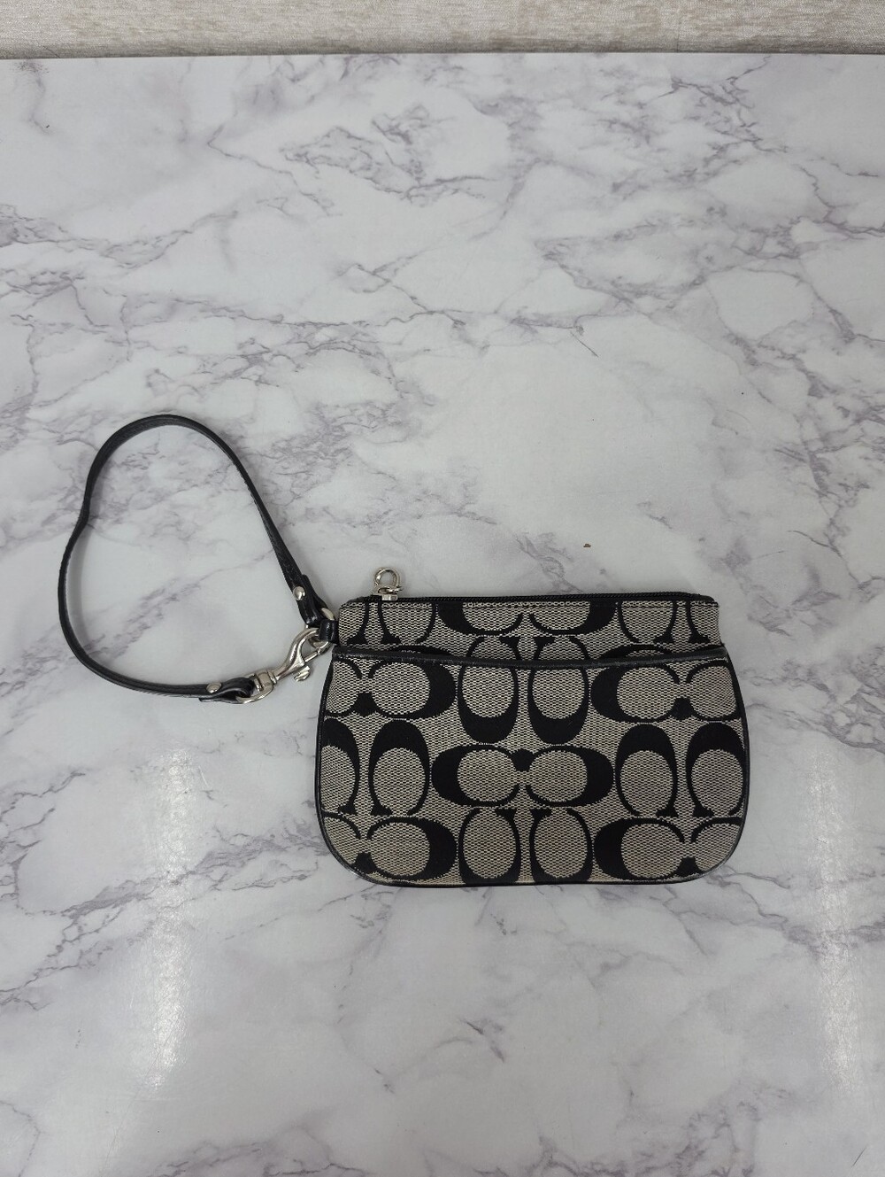 Coach Wristket Signature Canvas Jacquard Black Gray